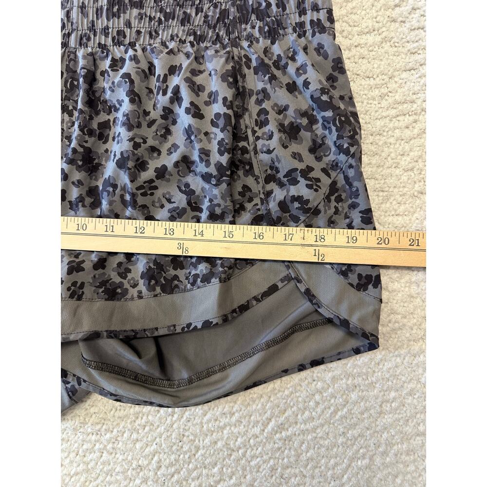 Athleta Womens Printed Mesh Racer Run Shorts Medium - Picture 4 of 9